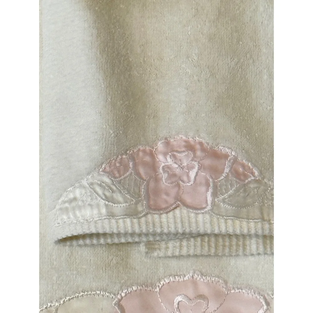 Vintage‎ 1978 Grand Prix by Avanti Cream Pink Floral Applique 5pc Towel Set USA